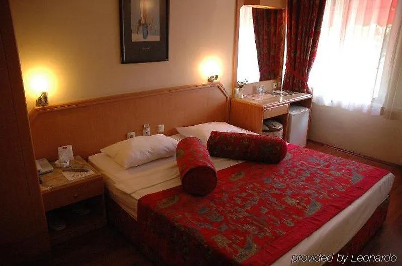 Hotel Santa Pera Istanbul