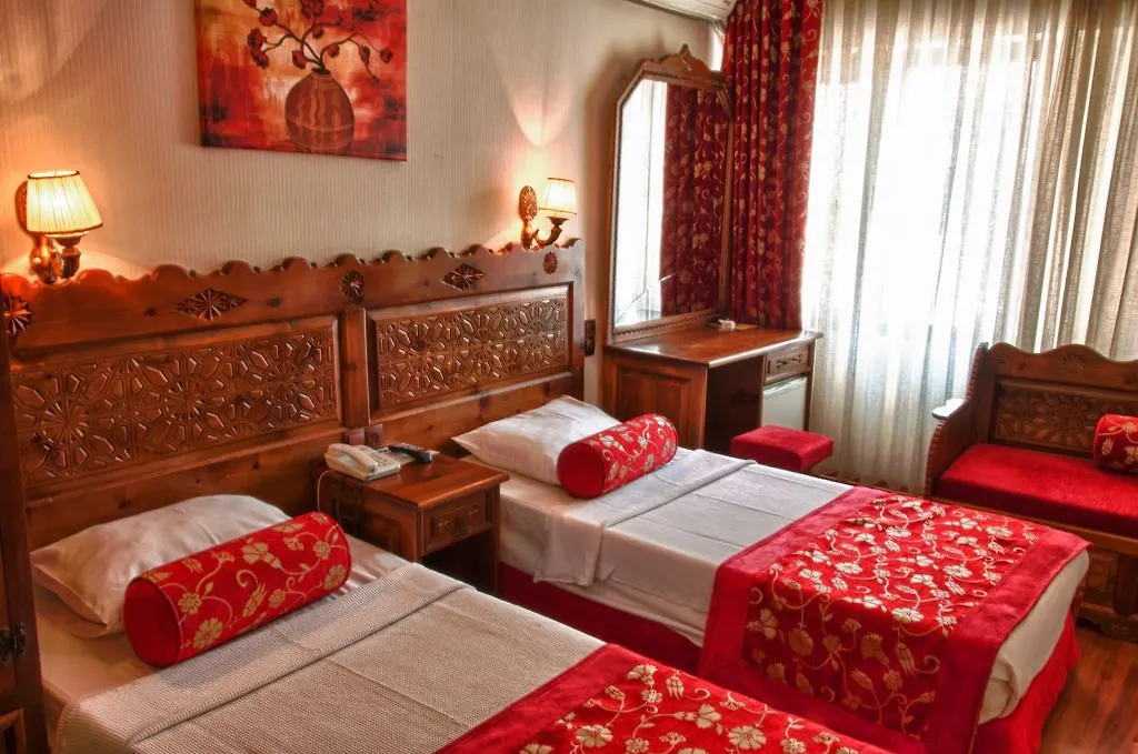 Hotel Santa Pera İstanbul