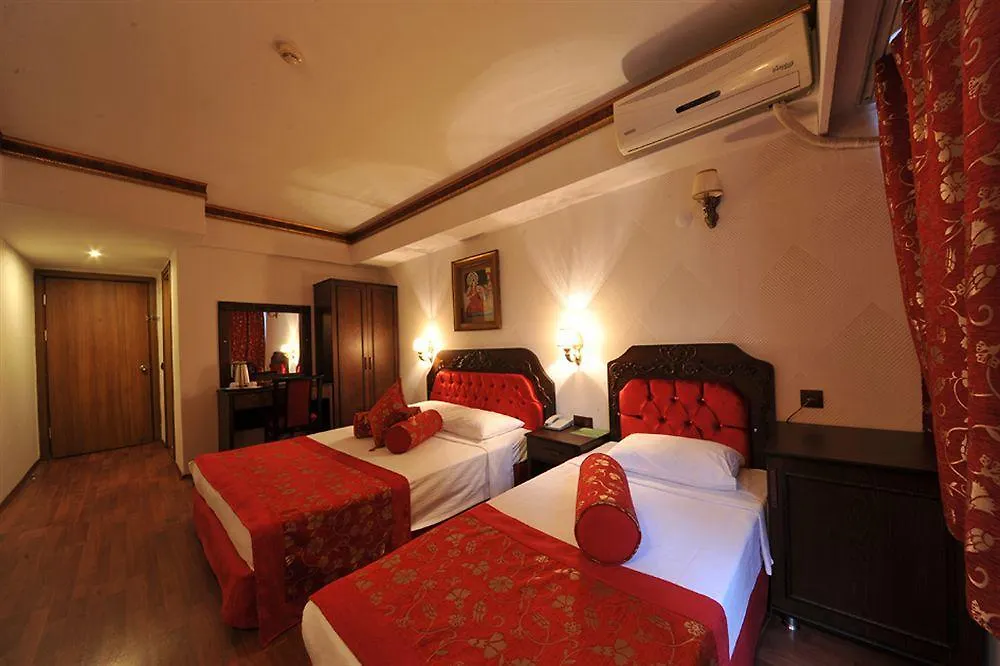 Hotel Santa Pera Istanbul